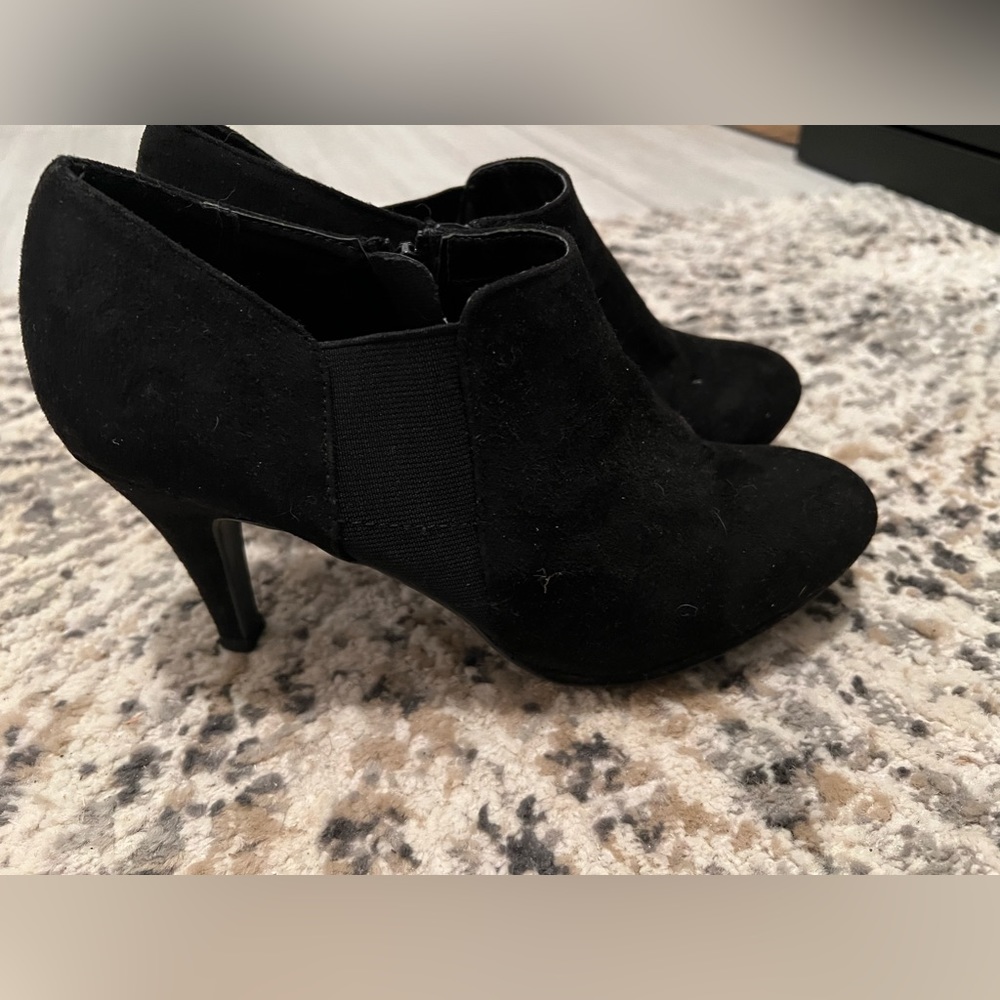 Black heels